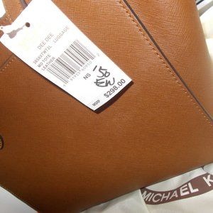 Michael Kors Luggage brown handbag Handbag